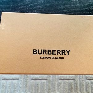Burberry pink wallet in great condition